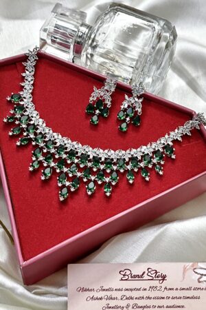 luxurious Emerald Lustre AD Necklace Set