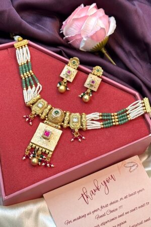 Amara Emerald Ruby Pearl Gold Polish Choker Set