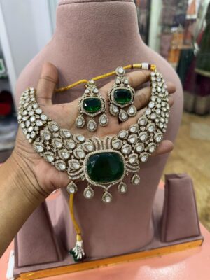 Emerald Moisanite Sparkling Fine Quality Necklace Set with Earrings
