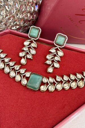 Mint Diamond Premium Moissanite Choker Set