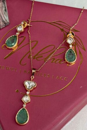 Moissanite Mint Drop Gold Polish Pendant Set